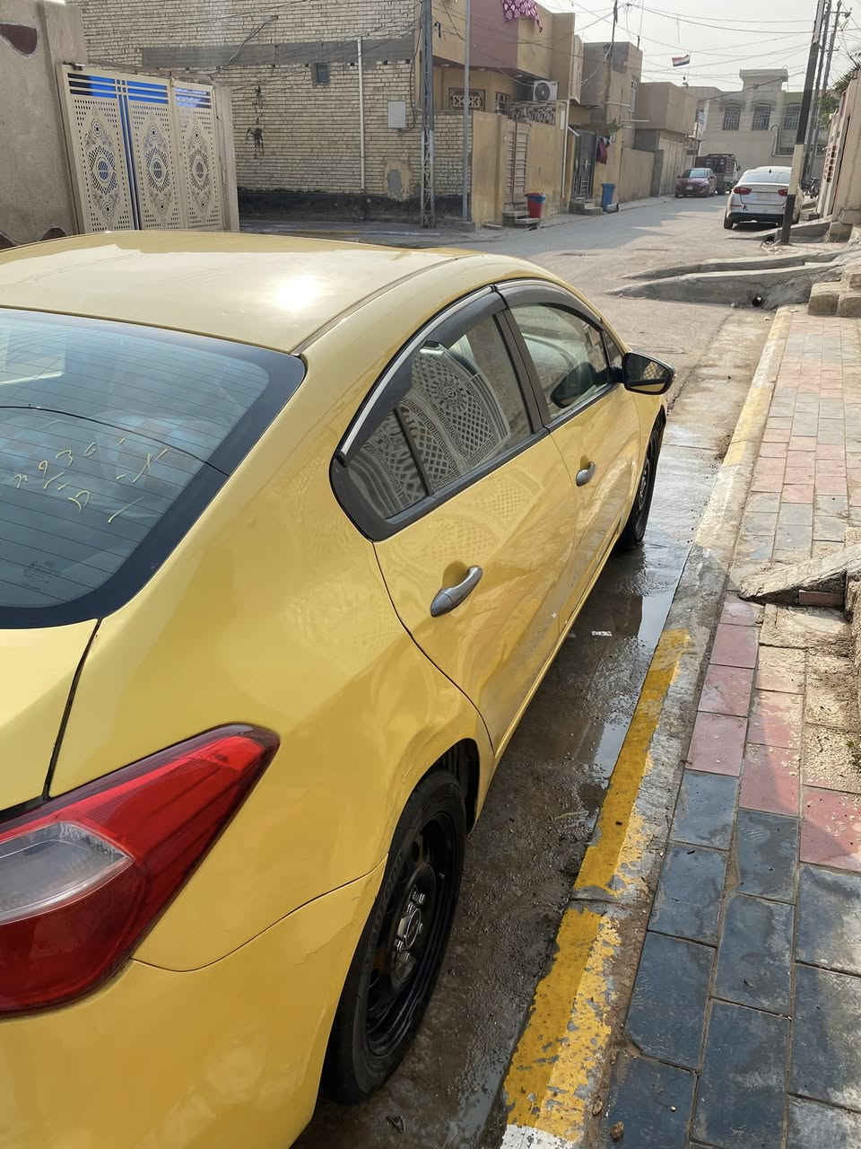 سيراتو 13 بيها بس قبق جنطه مبدل وكيرها يرادله تجفيت سعر 98 سعر تجفيت يوكع من سعرها باقي سياره مابيها شي سونار موجود والعطل هم موجود بالصور مكاني كربلاء رقم تلفون ***********  وبي واتساب
