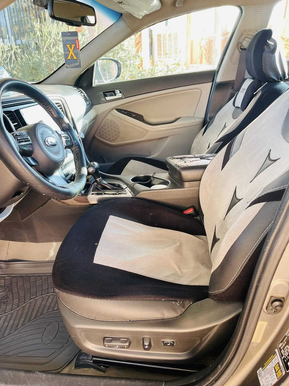 للبيع
كيا اوبتما 
موديل 2015
فول عده الفتحه
كشن كهرباء 
5 بصمات 
شاشه كاميرا
وارد امريكي 
كير محرك بلشرط 
تبريد 
للاستفسار ***********
