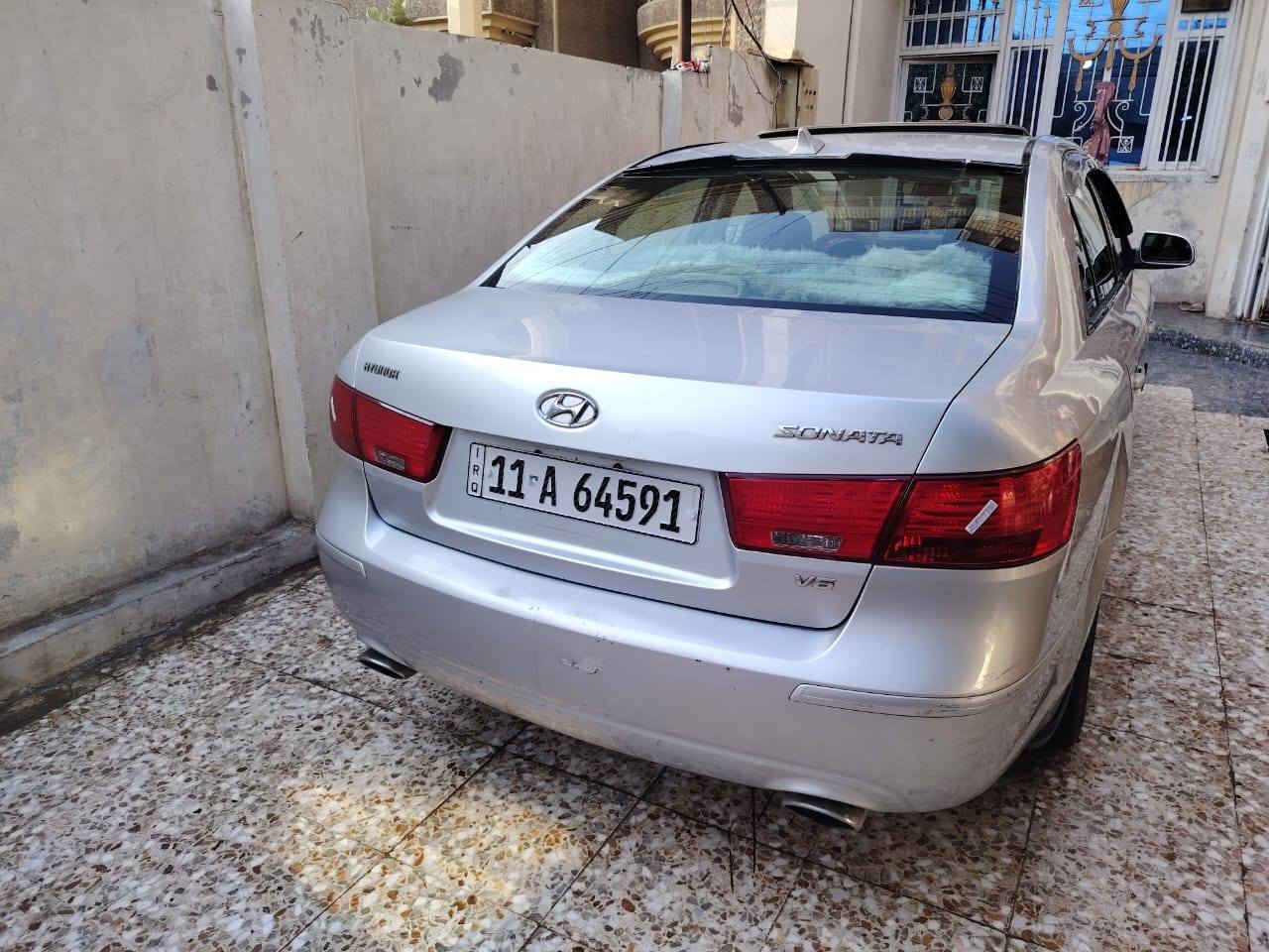 سلام عليكم سوناتا موديل 2009 كلين تايتل  فول مواصفات فتحه تحكم ستيرن جهتين شاشه كامره خلفيه دواره كشن كهربائي كروز سرعة مثبت سرعه منضومت زنون سياره جديده بمعنه الكلمه وجاهزه من كلشي صدر أمامي خلفي جديد تخم تاير جديد تبريد ثلج تدفئه شغاله ترايك وين متريد مكينه سته سلندر حجر البيئة موجود يعني انسه صرف البانزين وارد أمريكي ليبل واحد حته دعاميات مكفوله كفاله سياره نقطت خياس ما بيهه سياره مال جناي وبل عافيه ع ياخذهه رقم بغداد نكليزي تحويل مباشر مكانهه بغداد شراي يتصل على رقم ***********
