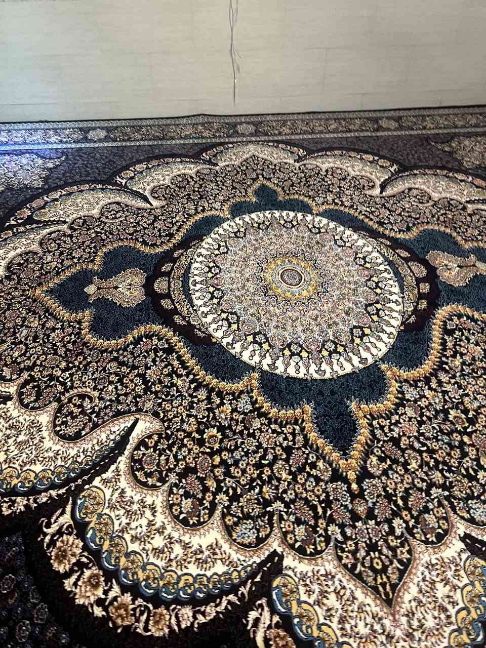 ئەو فەڕشە ئێرانیە بۆ فرۆشتن ٤ بە ٤ دوو دانە زۆر خاوێنە بە شەرت  دەست کردە بێ عەیبە نرخی ٧٠٠ مەعامەلە


**إذا كنت صاحب هذا الإعلان وتريد حذفه لأي سبب، رجاءا أرسل رسالة إلى الدعم الفني**