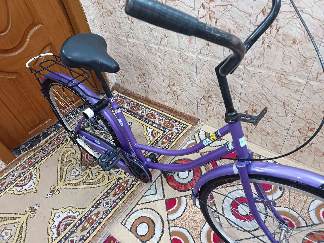 سلام عليكم بايسكل للبيع 100 وبي مجال نجف حي النداء ***********
