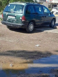 دوج كرفان مديل ٩٦ رقم دولي انكليزي محرك كير بلادي حجم ٣٠٠٠ كير ميكانيك...