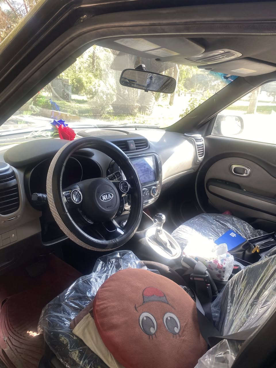 كيا صول 2016للبيع
لون اسود محرك 1600دوش  رقم بغداد الدولي
سنوية ب اسمي 
مواصفاتها :
كاميرا
شاشه
توقف ذاتي  امامي خلفي
مثبت سرعة
تحكمات ستيرن جهتين
ابل كار بلاي 
منافذ USB
وضعية قيادة عادي+سبورت
وباقي المواصفات المعروفة عدا الفتحة والبصمة
گير ومكينة خير من الله مكفولة مكينه طابوكه جديده 
تبريد ثلج 
السعر 115 وبيها مجال جدآ بسيط 
مكاني بغداد الكرخ


**إذا كنت صاحب هذا الإعلان وتريد حذفه لأي سبب، رجاءا أرسل رسالة إلى الدعم الفني**