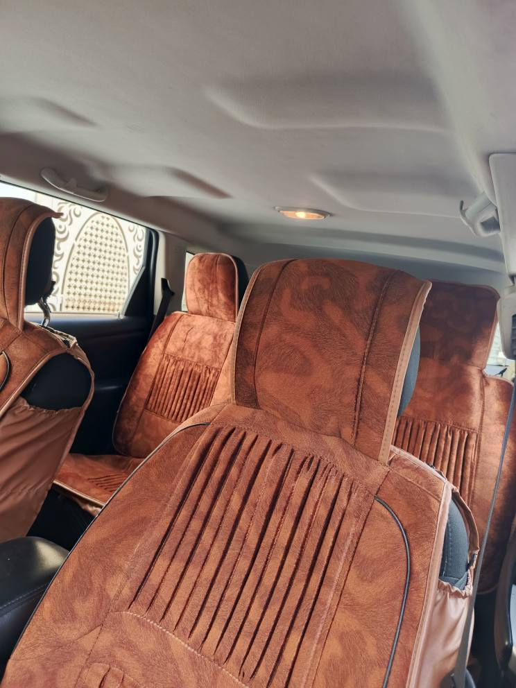 السلام عليكم 
دوج جورني ٢٠١٩ 
لون سمنتي 
رقم بغداد بأسمي 
تحكم ستيرن
بصمه أبواب + بصمة تشغيل 
مخابئ سريه ثنين 
كاميرا خلفيه 
ماشيه ٣١ ميل 
سياره جديده مابيها اي نقص 
الايت زنزون 
تايرات جدد 
حادثها بنيد وجاملغ بدون ضرر الدواخل  
العنوان بغداد/ حي أور/ ام الكبر 
السعر 145
*********** بغداد, العراق
