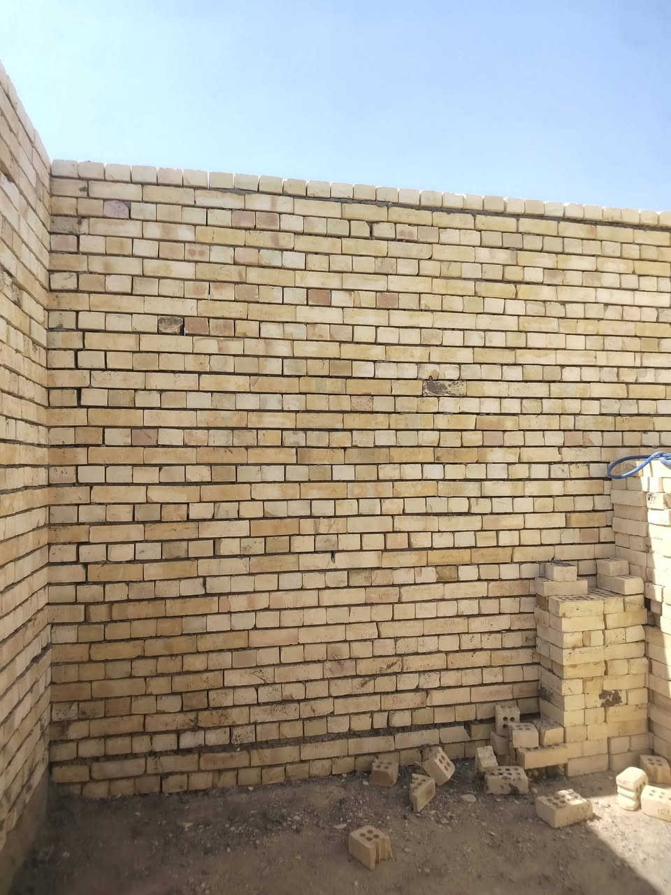 خلفة بناء متفرق حالين وتطبيك فرشي تواصل خاص او ***********  شغل وزن مظبوط  اخذ ١٠٠ ميتر مليون ونص و٢٠٠   مليونين ٧٥٠
