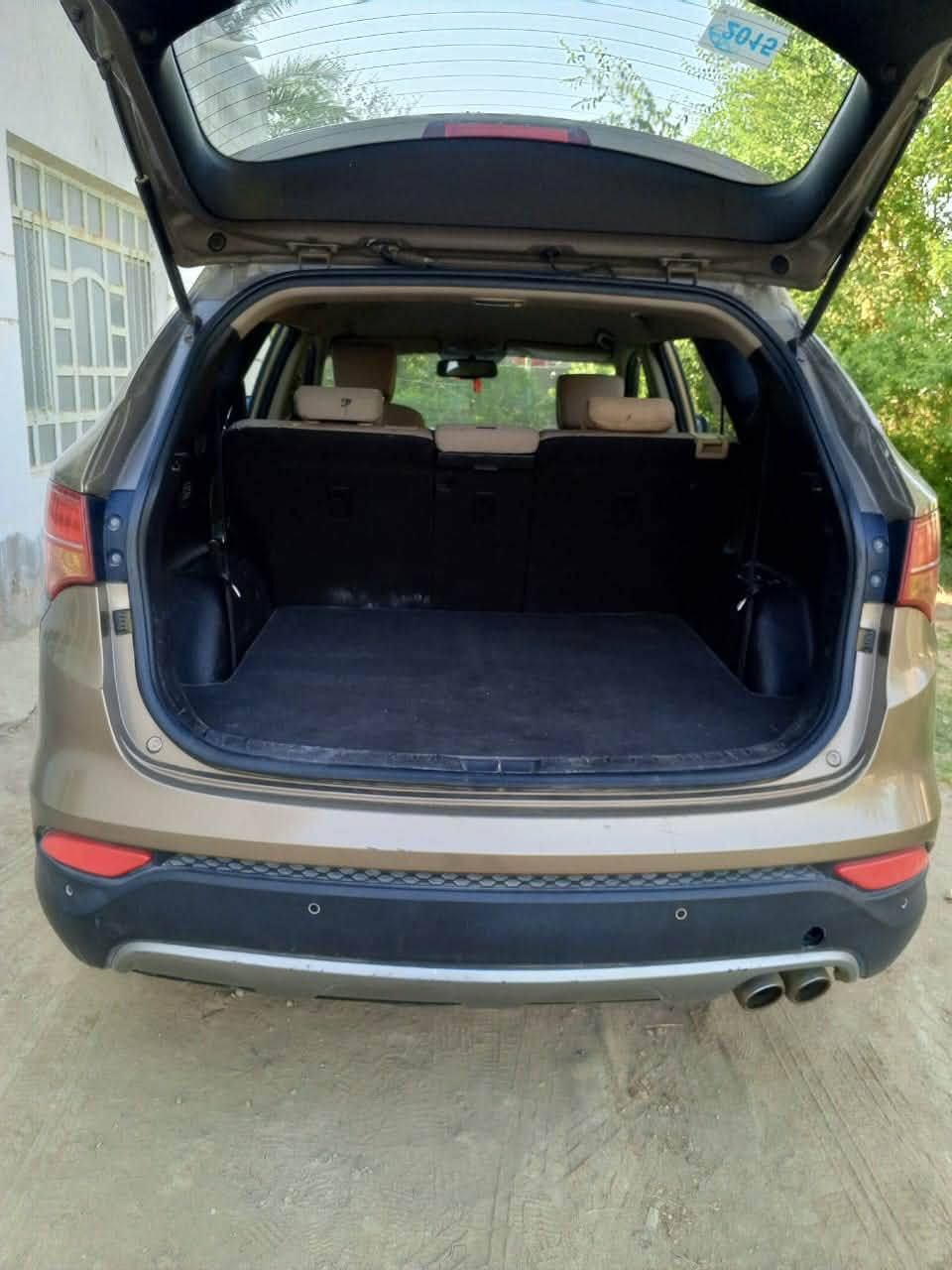 سلام عليكم ورحمة الله وبركاته
للبيع سياره سنتافي موديل ٢٠١٣ خليجي

٢٤٠٠

بيه جاملغ وبنيد أثر شخوط

باقي الموصفات معروفه
السعر ١٣٠ وبيه مجال 
الرقم ***********

العنوان ديوانية
