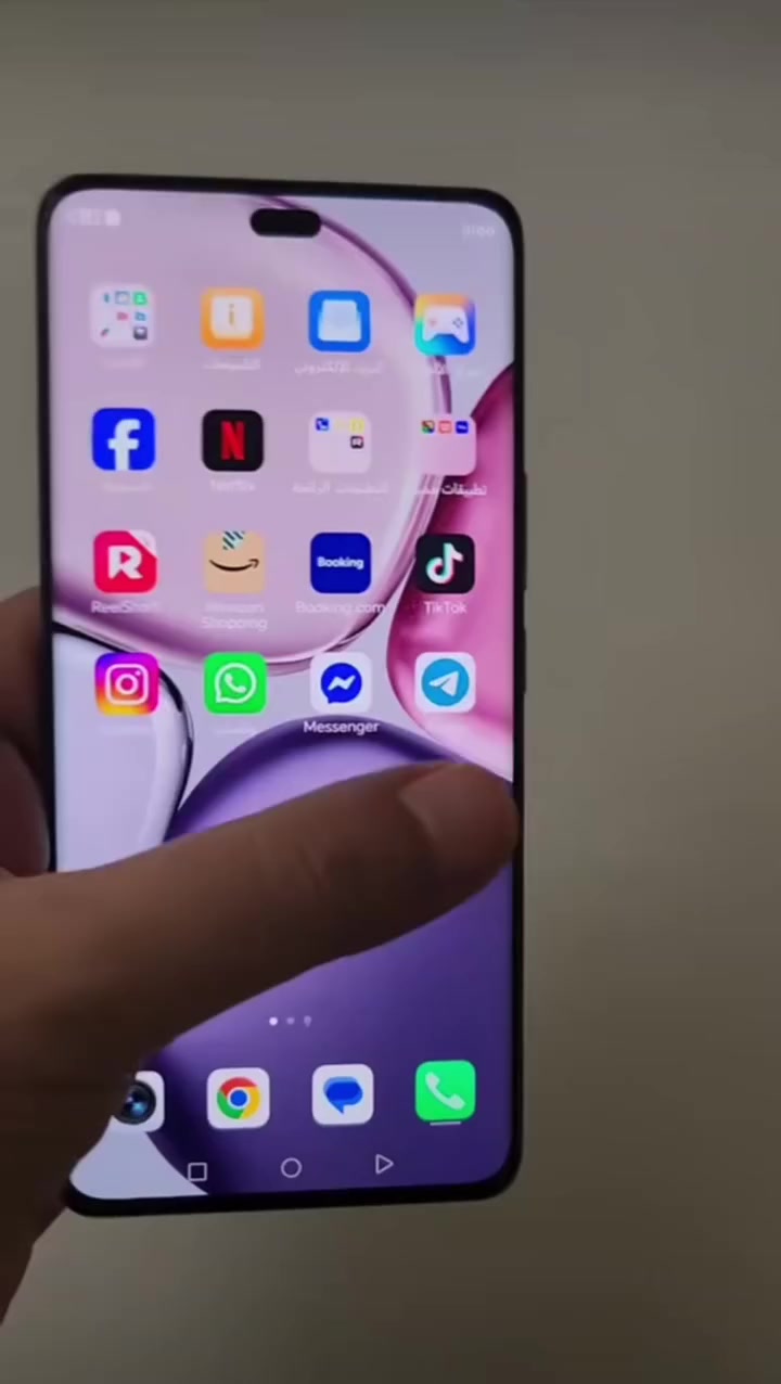 سلام عليكم تليفون هونرx9s قبل شهر من أخذته تليفون بل باكيت شاحنته وكارتونه. وياه " الله شاهد تليفون يخبل . اريد اراوسه ايفون. 11برو ماكس تنطيني فرق. 12 برو ماكس. نتراهم ***********
