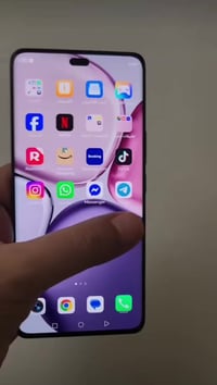 تليفون هونرx9s قبل شهر من أخذته تليفون بل باكيت شاحنته وكارتونه. وياه ...