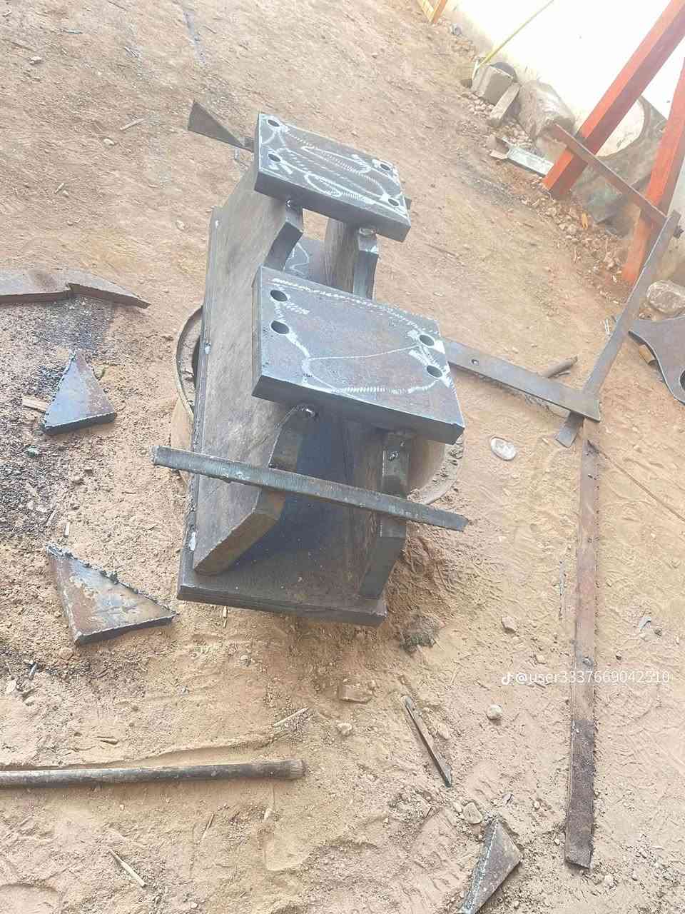 تفصال تحيه كريدر 
حديد اوكراني 
سمك 40ملم 
بلاديه 
لحيم co2
***********
***********
