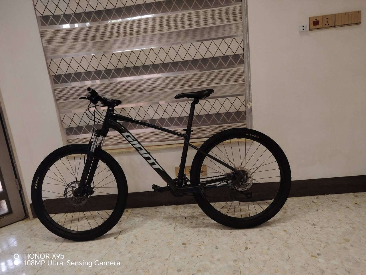 ابيع بيسكل جبلي فول بركات دسك و دهن كير تسعه نمر البيسكل كلش نضيف *********** ////***********
