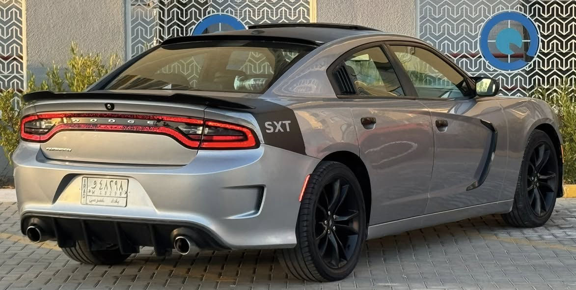 Dodge Charger sxt 2017 دوج جارجر
ماشيه 84 الف ميل / داخله كلين تايتل
 هنا نصبغ بيها ٤ قطع مع نص القماره 
بدون ضربه قويه بدون چفيه 
( جميع الايرباكات سليمه / لغود شواصي مكفول )
محرك مكفول مامفتوح
المواصفات  : 
- محرك 3600 / ٦ سلندر
- فتحة سقف سلايد SunRoof
- شاشة وسائط كبيرة 
- كاميرا خلفية دوارة
- كشنات تدفئه
- شفتات ستيرن تبترونك 
- مري قلاب + حساس للضوء العالي 
- بصمة تشغيل + بصمة ابواب
- تشغيل عن بعد
- منظومة زينون 
- مود Sport
- ويل حجم 20 
عليها كت كامل Srt بنيد و دعاميات و دوس و ويل
جاهزه السياره متحتاج اي صرف
السعر 166 ورقه بيها مجال بسيط
عنواني بغداد / الكرخ 
***********
