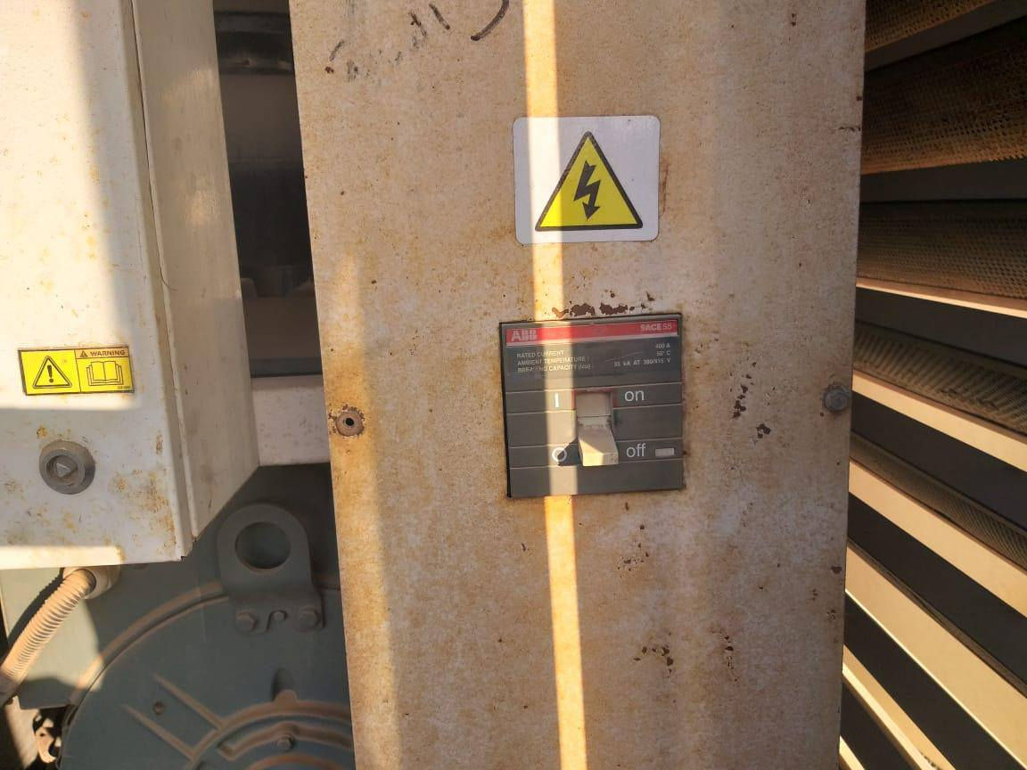 السلام عليكم ورحمه الله
للبيع
مولدة بيركنز إنكليزي
6سلندر حجم المحرك 1300
توليد لوري سومير 250كيفي
المحرك مفصخ كل غراضة موجودة ماعدا الكور ماموجود
كاتم سوبر سايلنت 
ابيع ع هل وضع
للمزيد من التفاصيل لاتصال أو المراسلة 
***********
ابو شهم الزبيدي
