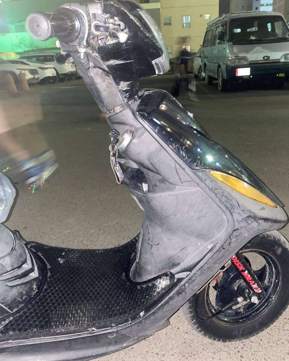 السلام عليكم
ماكس عدله ملاح فول  مكفوله كفاله عامه رمبه
كله بلاديه برغي ما مفتوح منها مكينه 
نشطه وناعمه شلعه ومعدل ١٢٠ شرط 
وبيها شوته واشاير وبكلايت مال ٤ 
مكان بسمايه الشراي يتفضل خاص 
رقمي ***********
