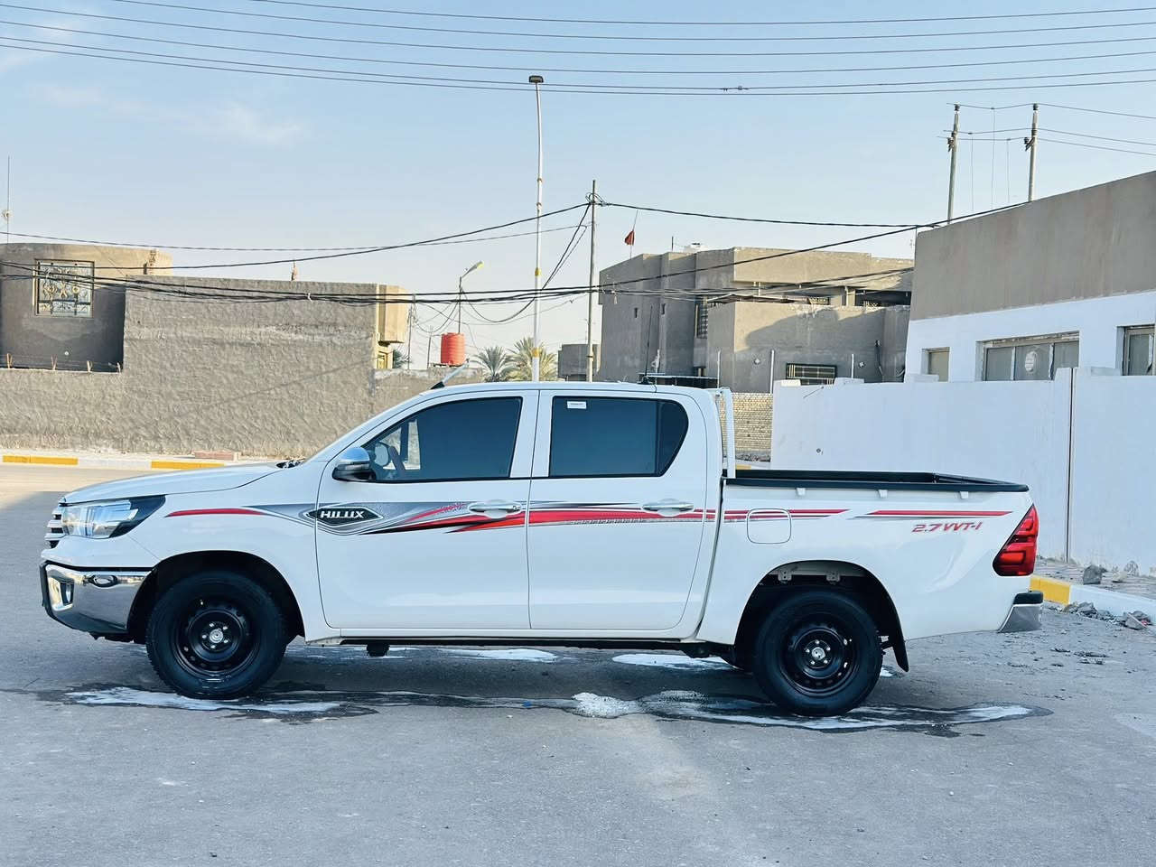 السلام عليكم تيوته  2024 رقم مثنى دولي بسمي السياره كارتون ماشه 44 فقط بيه صبغ باب البدي فقط والباقي كفاله السعر 230 وبيه مجال لاستفسار *********** بيع او مراوس بيكم مكان السياره السماوه
