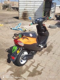 350 وبيها مجال.                           07742004201