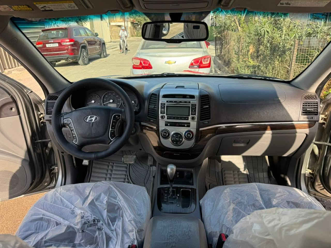 السلام عليكم
للبيع هيونداي سنتافي (2012 )

مكينه 6 سلندر دوش 

🛑السعر. 💸118 💸

حساس وكامره وتحكمات وكشنات تدفأه وبقية المواصفات المعروفه

مكفوله من الضربه والحادث فقط طخه خفيفه جاملغ امامي  وبنيد ومباوكين الجاملغ الثاني يعني 3 قطع صبغ فقط بدون ضرر وجزء من الصندوك 
بدون دواخل ولغد وشاصي مكفولات 

كير مكينه وصدر وتبريد كوله بشرط زيرو 

مكاني بغداد زعفرانيه 
☎️***********☎️
