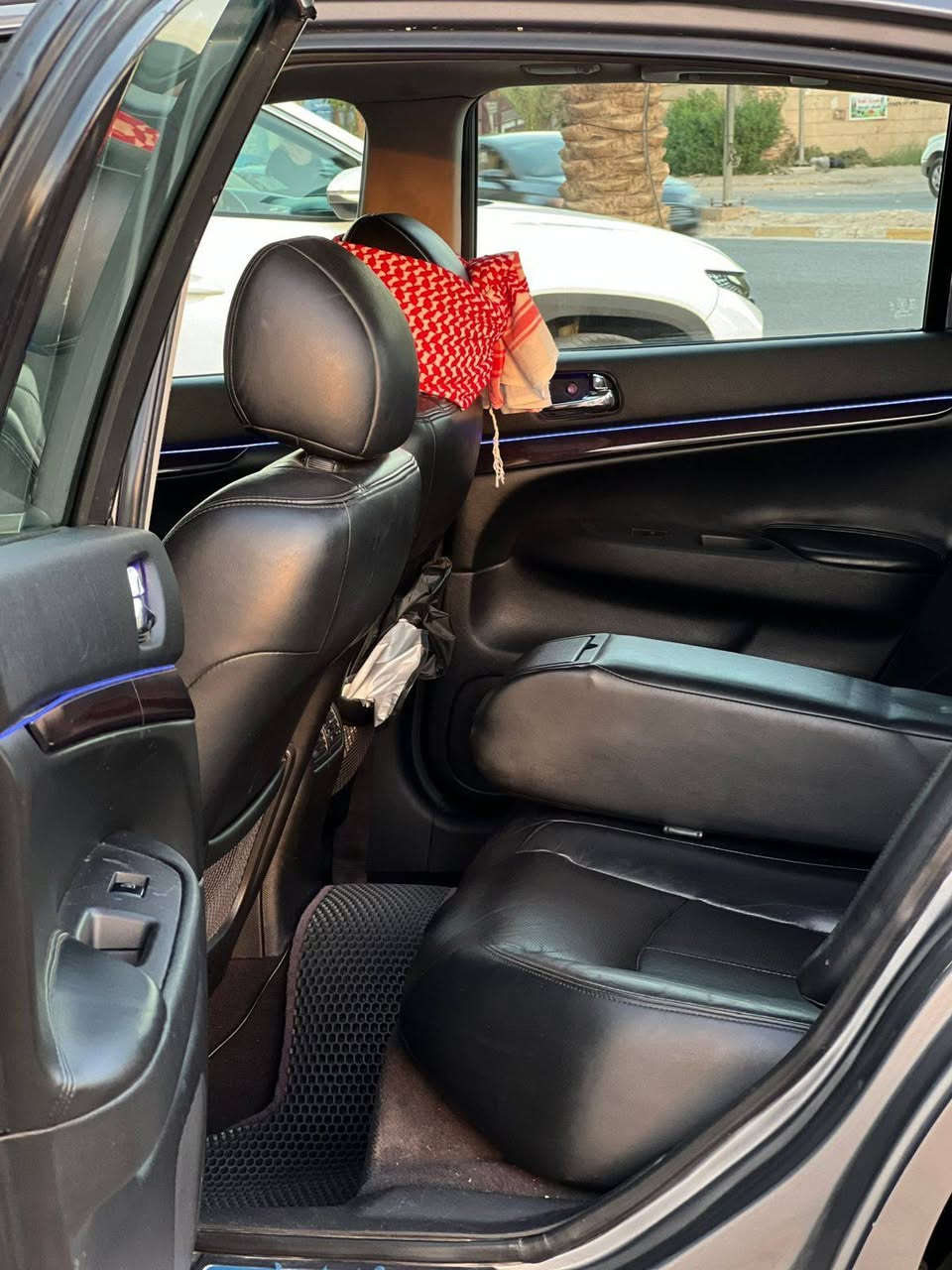 السلام عليكم
INFINTI G37X 2013 للبيع
بصمة
سلايد
ويل كب
تخم تاير جديد
محرك مبدل جديد
زرع عدسات لد لايت نهار
سستم انارة داخلية متغيرة
تدفئه كشنات 
حادثها غرق
ومبدل ظفاير وعقول
صفحة السايق مصبوغة اثر حادث خفيف 
صدر امامي خلفي جديد
مكان السيارة بغداد حي الحسين
السعر ٩٠ ورقة وبيها مجال
***********
