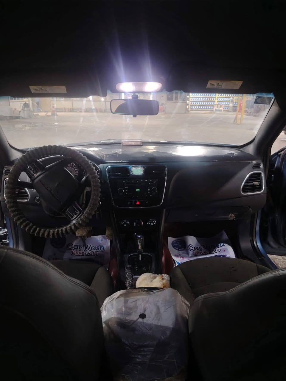 سلام عليكم سي 200 موديل 2011
(رقم انبار دولي باسمي شرط تحويل سنويه جديده هزه جديده)
👈مشروع وطني تحويل شرط بكل المحافظات 👉
محرك 2400 كير 6نمر
تدفئه تبريد
حداديه جديده
تخم تاير جديد
كهربائيات كلها شغاله بس كيج البانزين طوافه عطلانه
ملاحظه سياره مصبوغه عام فرن اثر ✋ضربه باب السايق والجاملغ الامامي جهة السايق  مبدلات  ✋
للتاكيد دواخل كله سليم شواصي لغود للداخل ماكو ابد شرط 
(مكان السياره حله بكرلي)
السعر 63وبيها مجال بسيط 
الاتصال( ***********)
