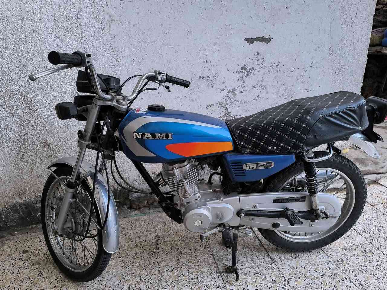 السلام عليكم نامه امتياز موديل 2008 معمره شلامجه غراض جديده ومكينه اوراق اصليه أصولي فقط تحويل وكيل يعني متصير سنويه بس اوراق اصوليه كامله السعر 850 ميسان ابورمانه ***********
