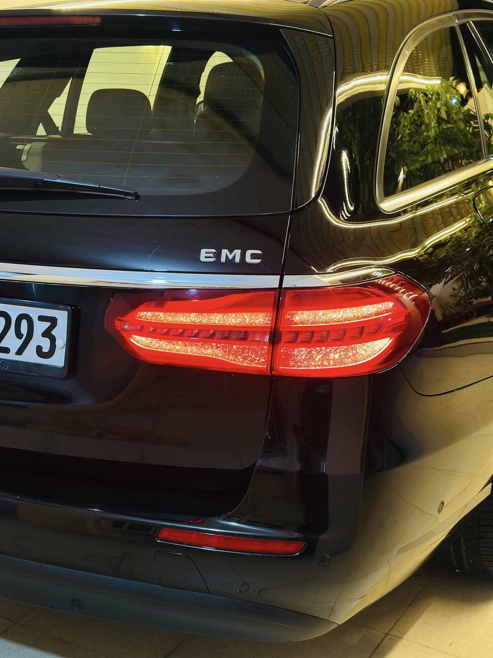 Mercedes-Benz E200 2018

-------------------------------------
#السعر :177$ وبيه مجال بسيط
‏
#رقم الهاتف : *********** 

#رقم السيارة : اربيل 

#مكان السيارة : واسط/العزيزية 
------------------------------------
سلام عليكم 
للبيع او المراوس مرسيدس W213 موديل 2018 حجم E200  رقم اربيل سيارة خليجية كفاله عامة بدون صبغ محرك وكير بلادي السيارة جاهزة من كلشي     
تفاصيل سيارة 👇🏼👇🏼
1_ بصمة⁩ 
2_محرك +كير 9نمر  مكفولات ⁦⚔️⁩
3_تبريد قطعتين ❄️⁩
4_كروز سرعة🔒 
5_ رادار امامي  ⁦⚔️⁩
6_مراية داخلية+جانبة عاكسة ⁦🔍
7_تحكمات ستيرن لمس  ⁦⚔️⁩
8_ شاشة صغيرة  ⚔️
9_حساسات 360 درجة 
10_تجاوي خلفية كهرباء ⁦⚔️⁩
11_كشنات كهرباء ✨⁩
12_ لدات الداخلية⚔️⁩
13 انارة ترحيب💡 ⁩
14_شاشة اعطال💬
15_داخل جلد   ⁦⚔️⁩
16_ جام اخضر  
17_سستم ايرباك⁦⚔️⁩ 
18_ويل 18 مايباخ +تخم تاير جديد⁦⚔️⁩
19_اشاير بلمري⁦💡
20_صدر امامي خلفي جديد ⁦🛠️⁩
21_حساس مطر💦
22_هزة وفحص جدد   
23_لايت زنون عالي ناصي 
24_انظمة قيادة (ايكو -سبورت -سبورت بلاس-اندفجول)
25_شفتات ستيرن 
26_نظام تعليق خلفي جوبلس
27_جنطة كهربائية 
 
-------------------------------------
