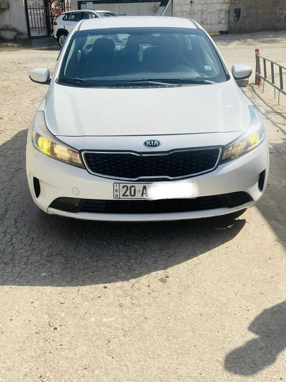 كيا فورتي موديل 2017 مكينه كير شرط مكينه 2000 دوش صدر جديد رقم ديالى دولي بسمنه شرط تحويل صبغ حزام بدون دواخل تبريد تدفئه كله شغال سياره جاهزه بعد احلى من صور السعر 95 وبيه مجال استفسار على رقم *********** مكان سياره ديالى بعقوبه المفرك
