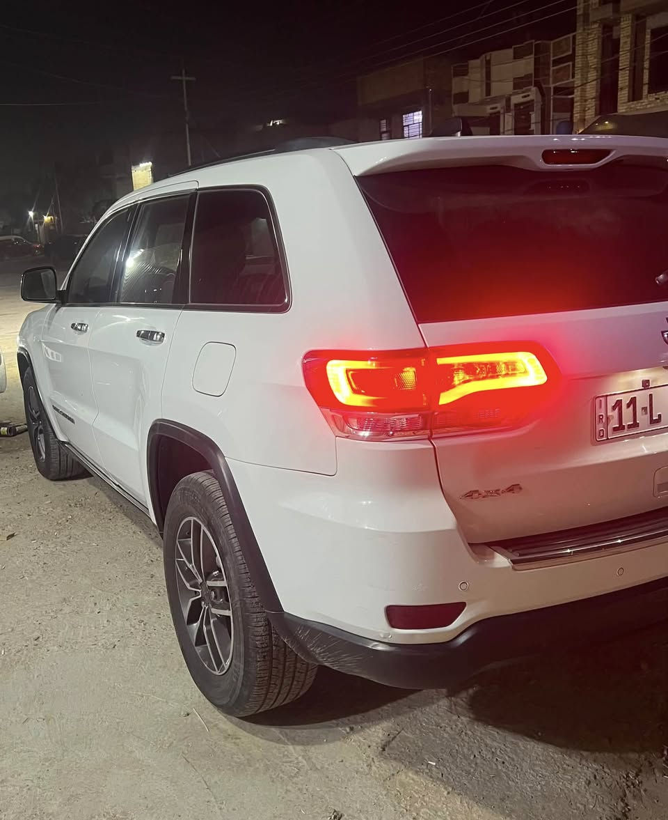سلام عليكم للبيع
سعر 198 

جيب لمتد 2020 
ماشيه 83 كيلو متر 
سنويه جديده رقم بغداد بأسمي تحويل مباشر

مواصفات فول 
فتح بصمة + دخول ذكي 4×4 تشغيل عن بعد شاشة كبيرة 
كاميرا صندوق كهربائي مقاعد جلد تبريد قطعتين 
درايف مود ( اوتو, ثلج , رمل , وحل , صخور ) / ايرباكات
إضاءة ليد نهارية + زينون أمامي / نظام تنبيه قبل الاصطدام  كشنات تدفئه وتبريد / مراقبة نقطة عمياء / منافذ USB
حساسات امامي وخلفي/ تحديد مسار / مثبت سرعه 
كشن وستيرن كهرباء / بريك بصمة / حساسات بالمري

السيارة وارد امريكي بي 3 قطع صبغ بنيد او جاملغين

 السعر 198

العنوان : بغداد 
☎️ رقم ***********
