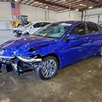 النتراء موديل 2024 حاليا بالعقبه قبل 3 وصلت للعقبه هذا حادثها موضح فقط...