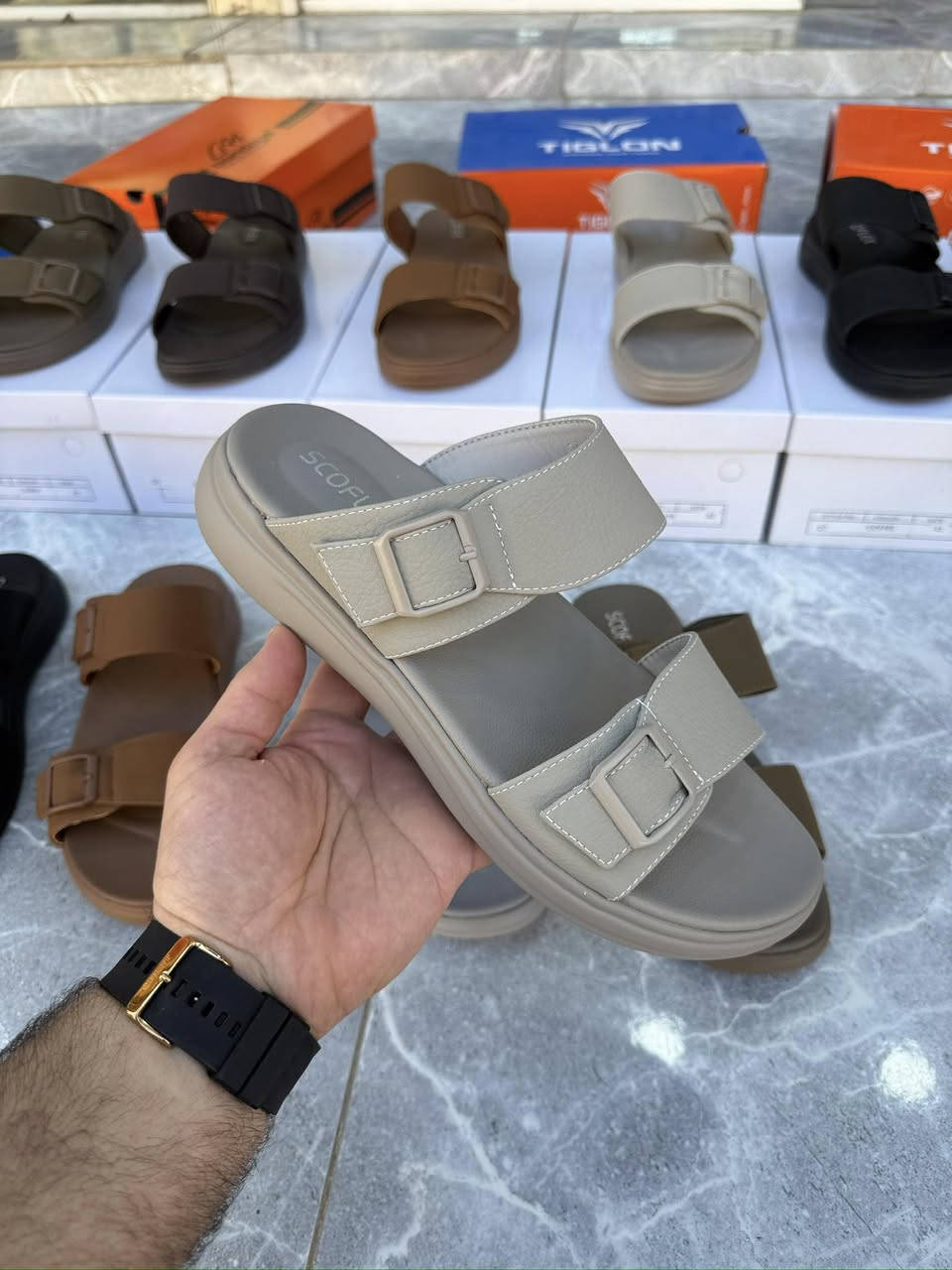 Newcollection🌟 حصريا 
متوفرة الآن.
لە ئێستادا بەردەستە.
Men/بياوان/رجالي
⭕ السعر 000'30 مع توصيل مجاني 
🔹 العنوان خانقين ***********
