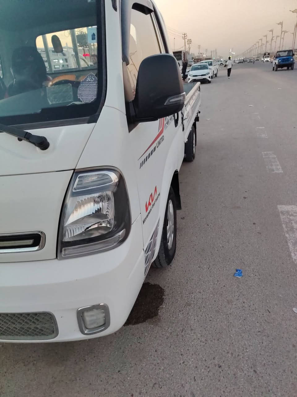 البيع كيه حمل موديل 22 رقم واسط
كفاله عامه تخم تاير تحويل ثاني يوم 
مابيه اي نقص السياره خير من الله 
***********
