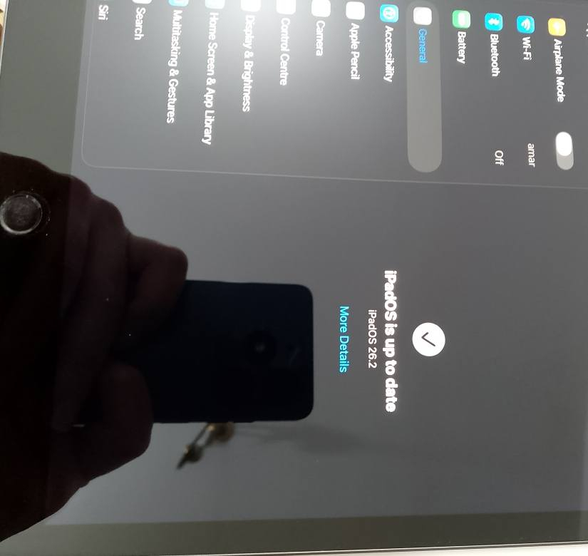 ايباد 9
ذاكره 64
بطاريه 84
مستخدم دراسه وخلصت وكلت ابيعه شغلي لابتوب
نظيف ممبدل بي اي شي تكدر تفحصه كل غراضه وحته غلاف الغراض موجود 
السعر : 240 وبي مجال بسيط 
العنوان: بغداد اليرموك 
واتساب : ***********
