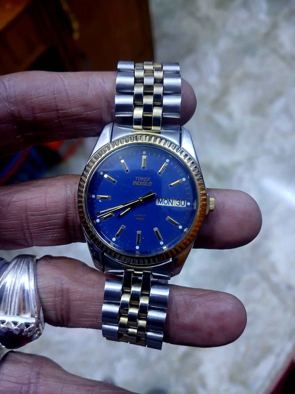 تايمكس نابض ضوءي دزاين رولكس كوارتز قطعه مميزه السعر 65الف


**إذا كنت صاحب هذا الإعلان وتريد حذفه لأي سبب، رجاءا أرسل رسالة إلى الدعم الفني**