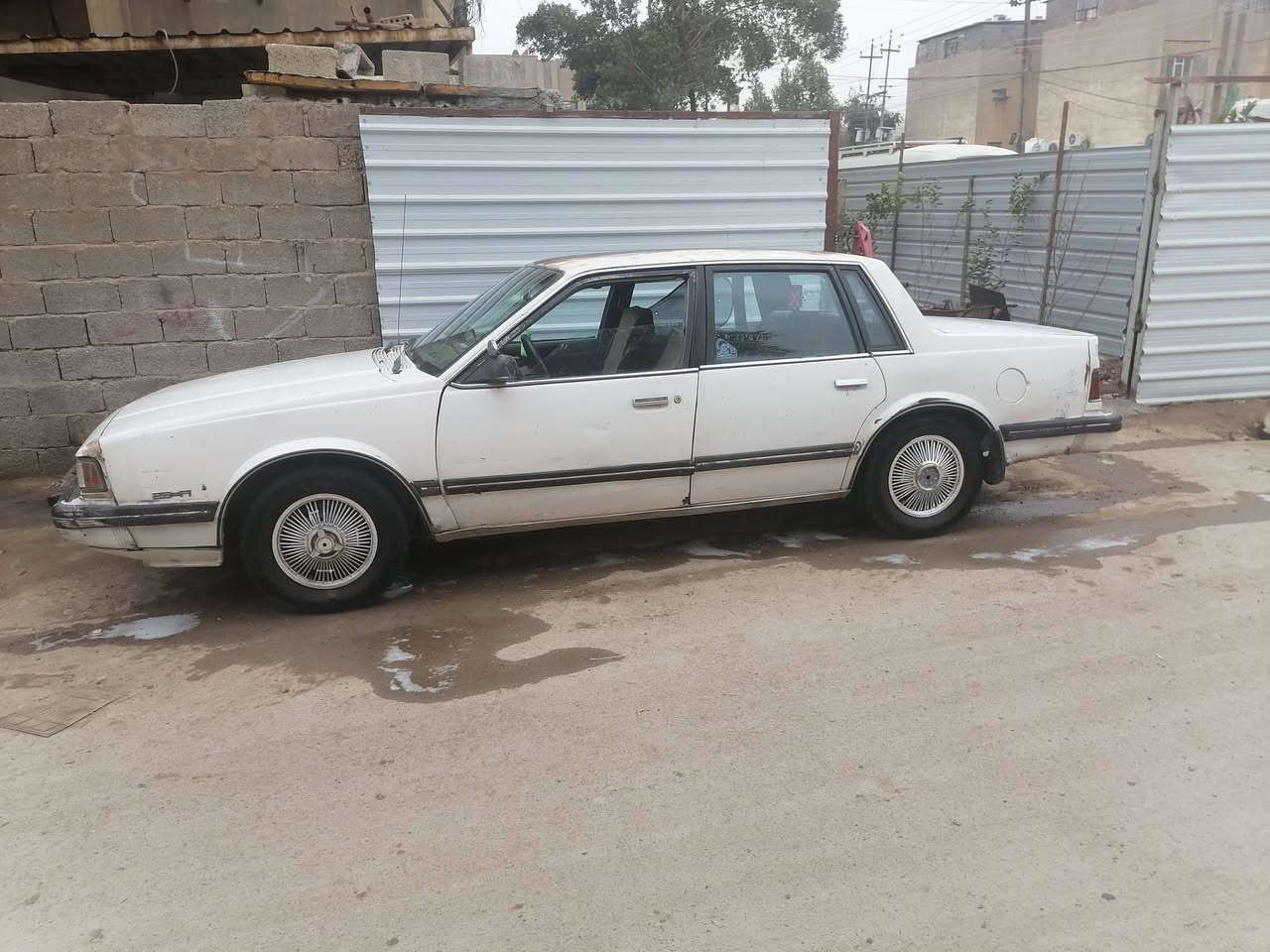 سلام وعليك سلبرتي للبيع سيارة جاهزة كير مكينة جداد تخم تاير جديد سعرهة 25 وبيهة مجال عنوان بغداد خابر وادلل***********
