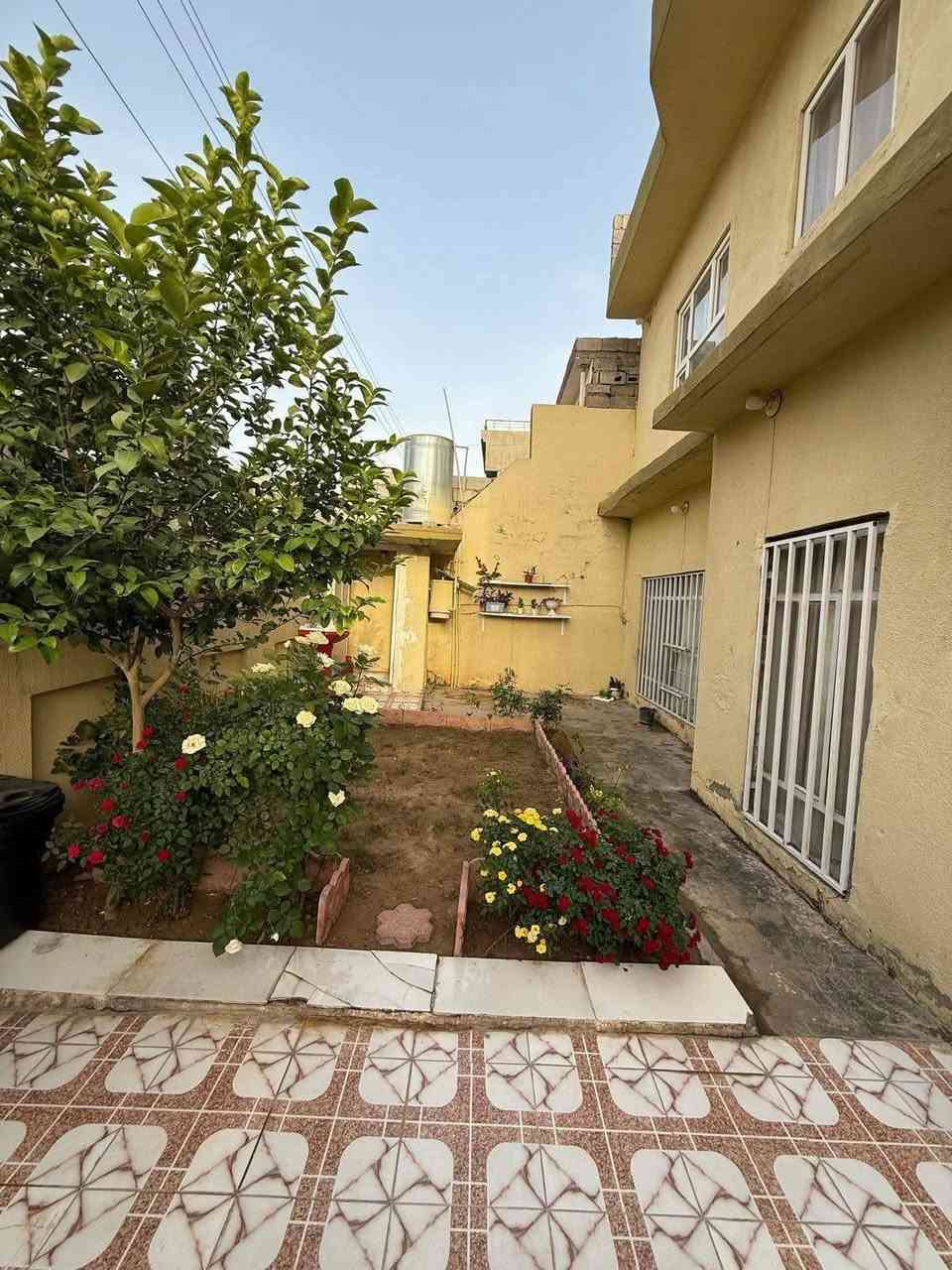 دار للبيع 🔥 طابو ملك صرف 🔥

المساحة / 200 متر ركن

يتكون من طابقين / 

طابق الاول 

غرفتين نوم واستقبال ومطبخ وصحيات 

طابق ثاني 
غرفتين نوم 
                                 

الموقع 📍  عبد الرحمن قرب جامع       أبراهيم الخليل    

سعر 165 مليون  مع المجال 

للأستفسار مراجعه عقارات السلام سايدين المرور القديم مجاور صيديله فيتأمين اوالاتصال ع الارقام 
☎️***********
☎️***********
