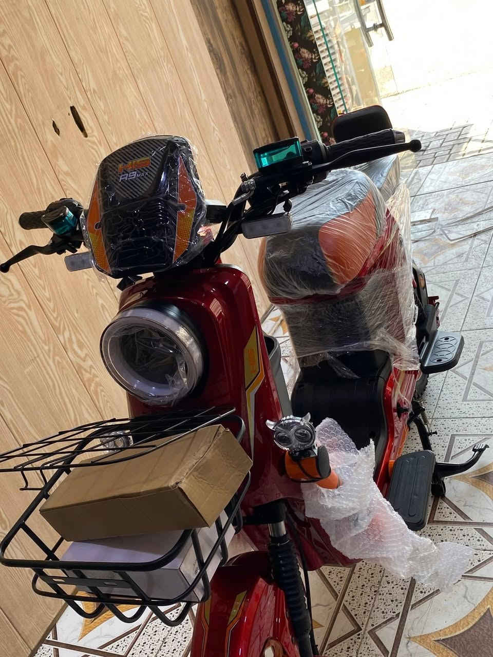 ️ أهلاً وسهلاً بمتابعين معرض حمزمز للدراجات الشحن!
وصلت دفعة جديدة من الدراجات الكهربائية الأصلية 💥

قوة ⚡ متانة 🔩 وأناقة تلفت الأنظار 😎

✨ الموديلات المتوفرة حالياً:

1️⃣ R11 – ملف 1500 – خمس بطاريات مزدوجة 32 أمبير – قوة خارقة وأداء احترافي 🚀

2️⃣ R9 برو ماكس – ملف 1200 – خمس بطاريات 32 أمبير – سرعة وثبات على كل طريق

3️⃣ X900 ملف 1200 – خمس بطاريات قوية – تصميم أنيق ومتين

4️⃣ Lady للشحن – ملف 1200 – أربع بطاريات – أنيقة وسهلة الاستخدام

5️⃣ B-KAM للشحن – شاسيه متين وإطارات جبلية – خمس بطاريات مزدوجة 32 أمبير

6️⃣ الباسكل حجم 20 – ٥ بطاريه بطاريات صغيرة 12 أمبير – خفيفة ومناسبة للتنقل السريع

🔋 كل الدراجات مزودة بفرامل قرصية أمامية وخلفية، وشحن سريع مع ضمان بطاريات 🔧

💵 البيع نقداً أو بالتقسيط لحاملي الماستركارد

📞 للاستفسار: ***********

📍 العنوان: ديالى – بعقوبة – التحرير – ألف الك الأخيرة – مقابل فرع بيت كامبش

🚀 مع حمزمز… انطلق بثقة، وخلي دراجتك تتكلم عنك
