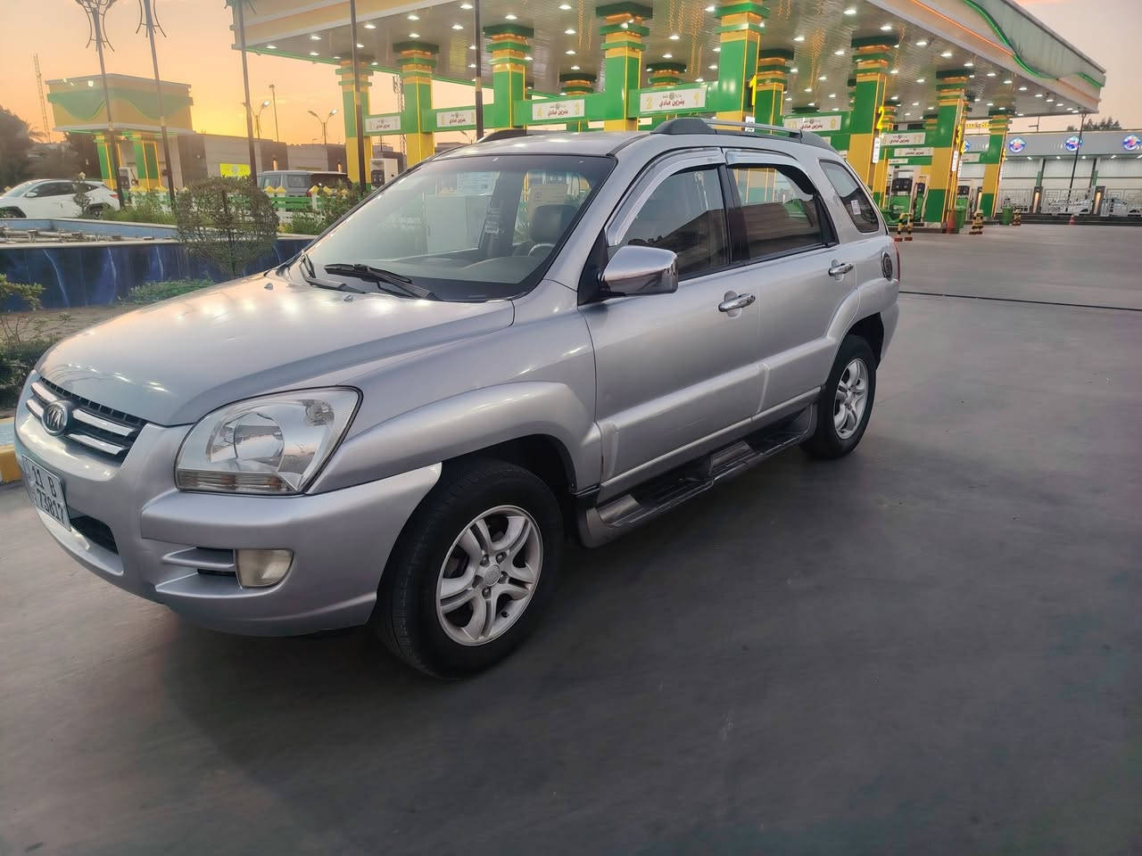 السلام عليكم سبورتج للبيع موديل ٢٠٠٨ خليجي محرك ٢٠٠٠ دوش السياره جاهزه من كلشي مكينه كير حداديه تبريد ثلج تخم تاير كهربائيات كلها شغاله السياره احله من الصور ماشيه ١٤٣ حقيقي داخل بيجي بيها ٣قطع صبغ بدون دواخل فقط رش جماليه مكفوله من ضربه وفتح وتبديل مكاني بابل السعر ٩٨ وبيها مجال قليل الشراي يتصل خاص ما اجاوب رقم الهاتف ***********
