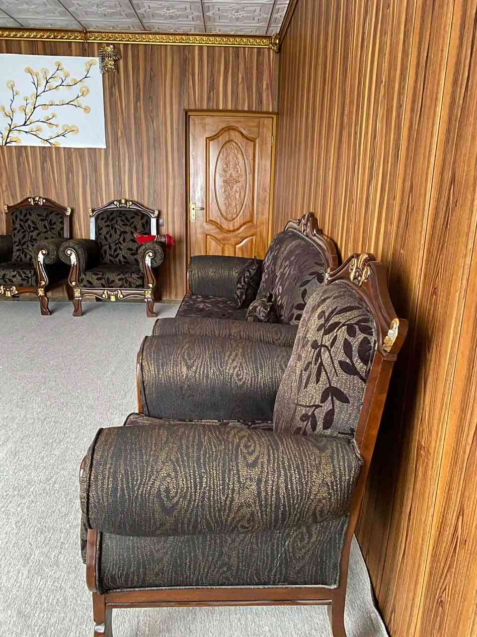 قەنەفەی تورکی بۆ فرۆشتن زۆر زۆر پاکە وەک تازە وایە

نرخی ٤٠٠ هەزار و معامەلەیە 
لە سلێمانیم 
*********** السليمانية, العراق
