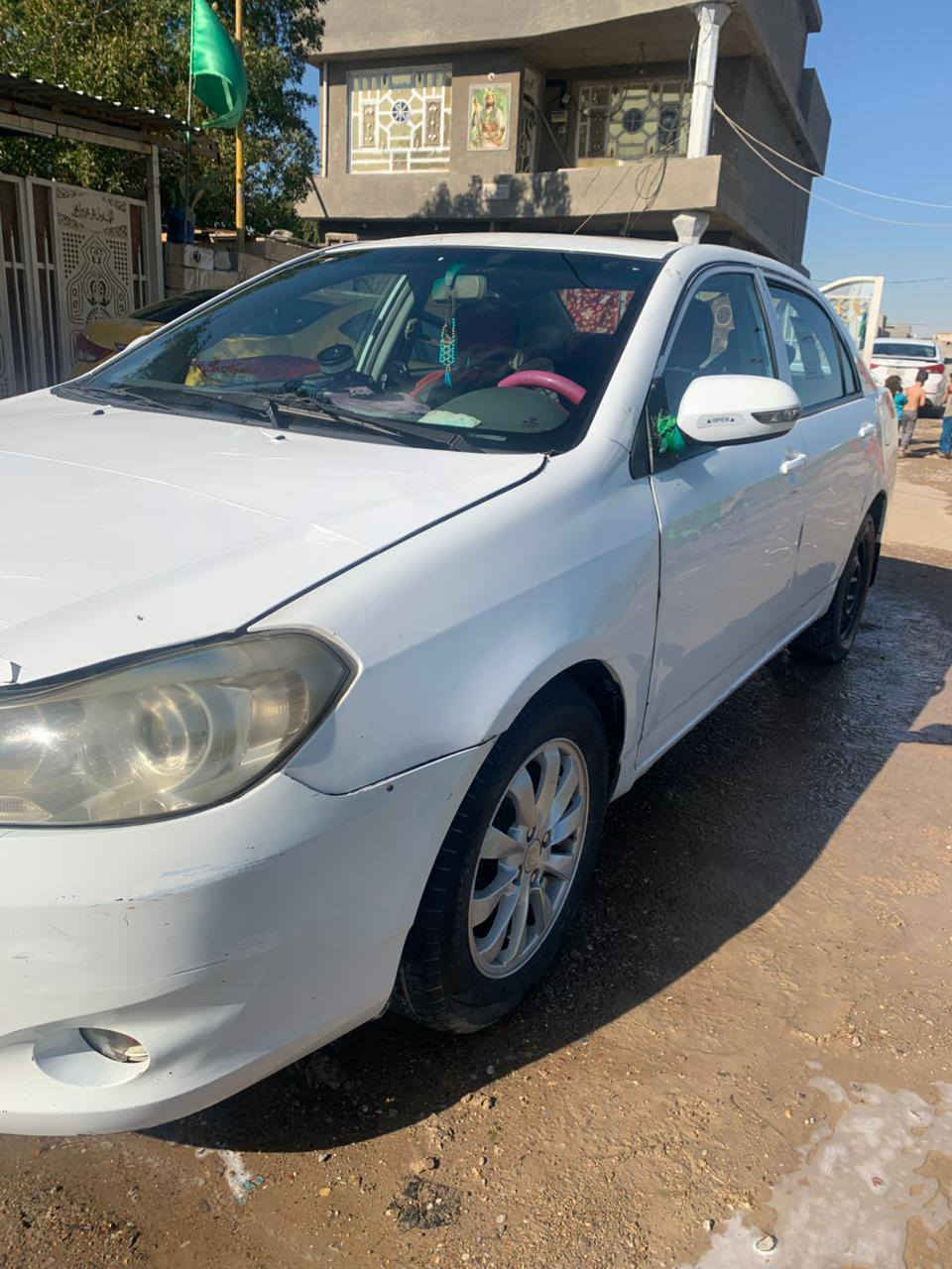 سلام عليكم 
بي واي دي مديل 13 سياره بلاديه كير ومحرك مكفولات سياره خير من الله العنوان بسمايه مجمع السكني النفطية الاستفسار ***********
