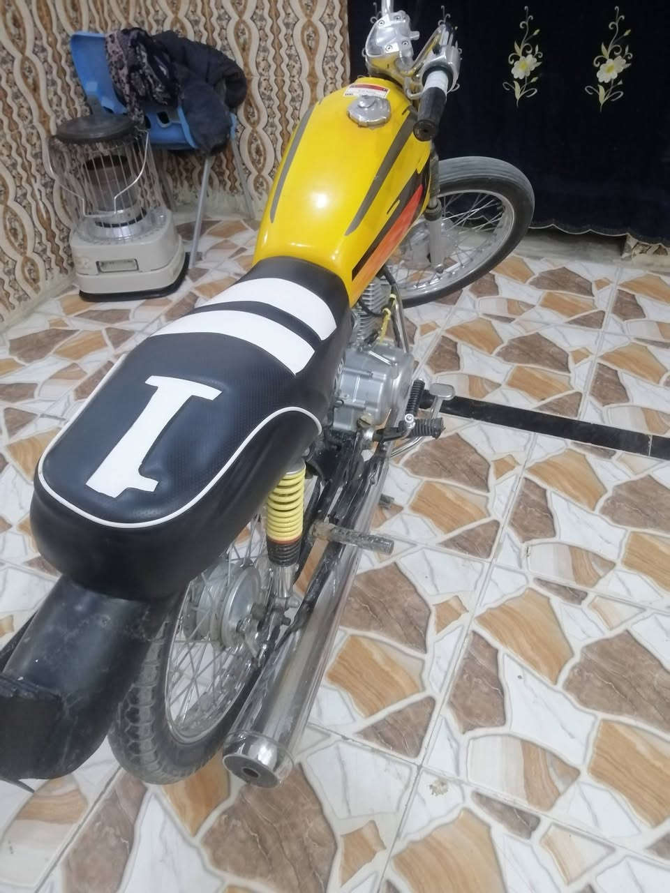 السلام عليكم اربعه كير للبيع شاصي 12 مكينه 22 ***********
