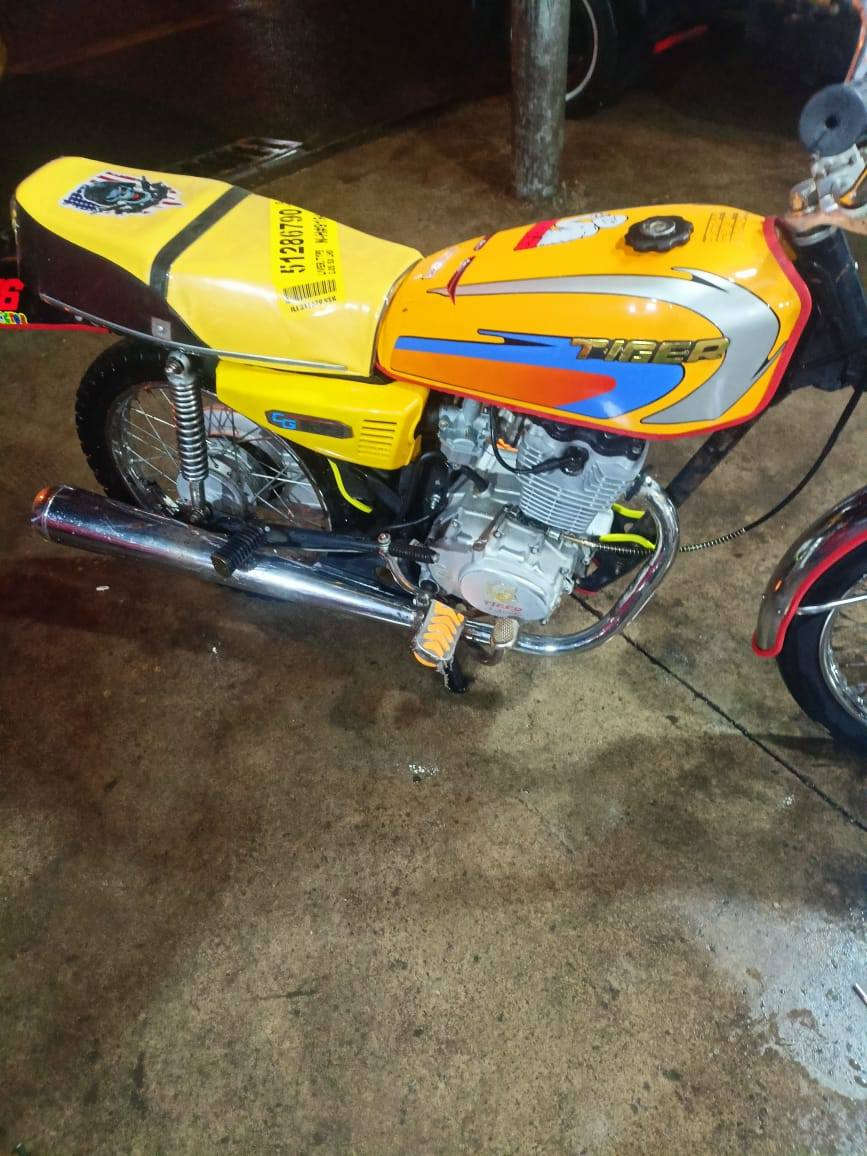 تايكر ٢٠١٩ محرك مفتوح مبدل بستن شرط المحرك أخرس شلعه ومعدل السعر ٣٠٠ الف العنوان حي البكر بعد جامع البديع رقم تلفون *********** بيه واتساب
