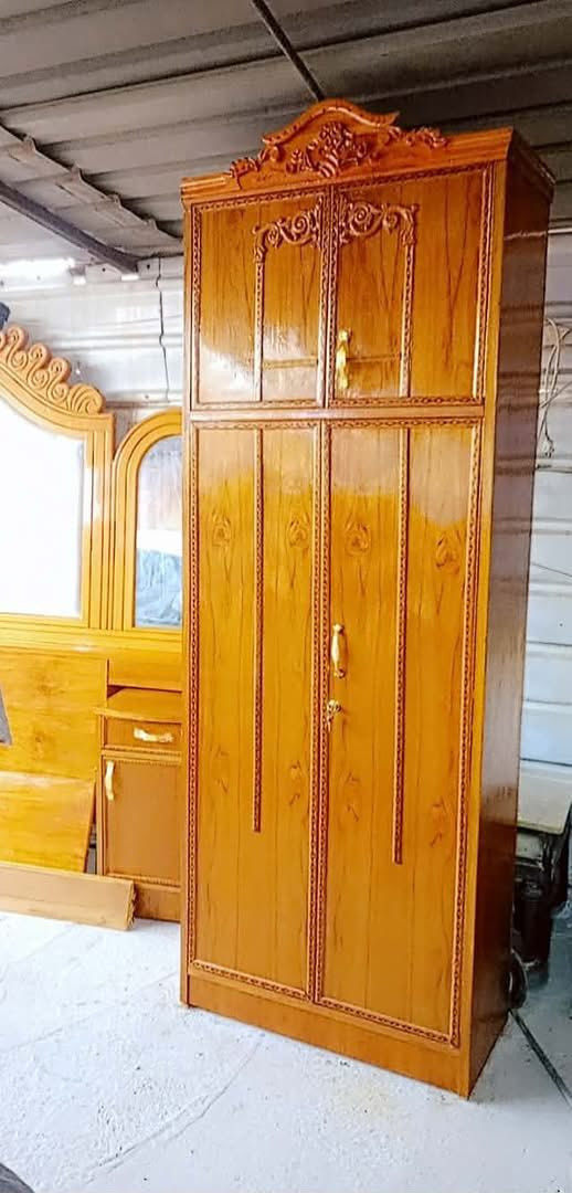 غرفه خمس ابواب مقطع كل باب وحده صاج درجه ثانيه الضهر جرجوبه كلش نضيفه ارتفاع الكنتور مترين و٢٠ العرض ٣ امتار السعر ٦٥٠ والتوصيل مجاني


**إذا كنت صاحب هذا الإعلان وتريد حذفه لأي سبب، رجاءا أرسل رسالة إلى الدعم الفني**