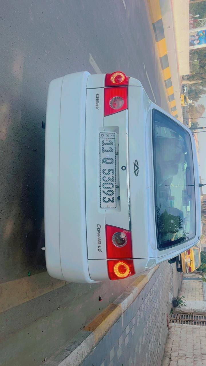 السلام عليكم شيري كوين ٢٠١٣ سياره عل الشركه اسبير ما نازل مكينه كير تبريد خير من الله ماشي السيارة ٢٨ الف السعر ٦٠ ورقه وبيه مجال رقم الهاتف *********** ابو هادي مكان السياره بغداد الزعفرانيه والشراي يجي ويدلل
