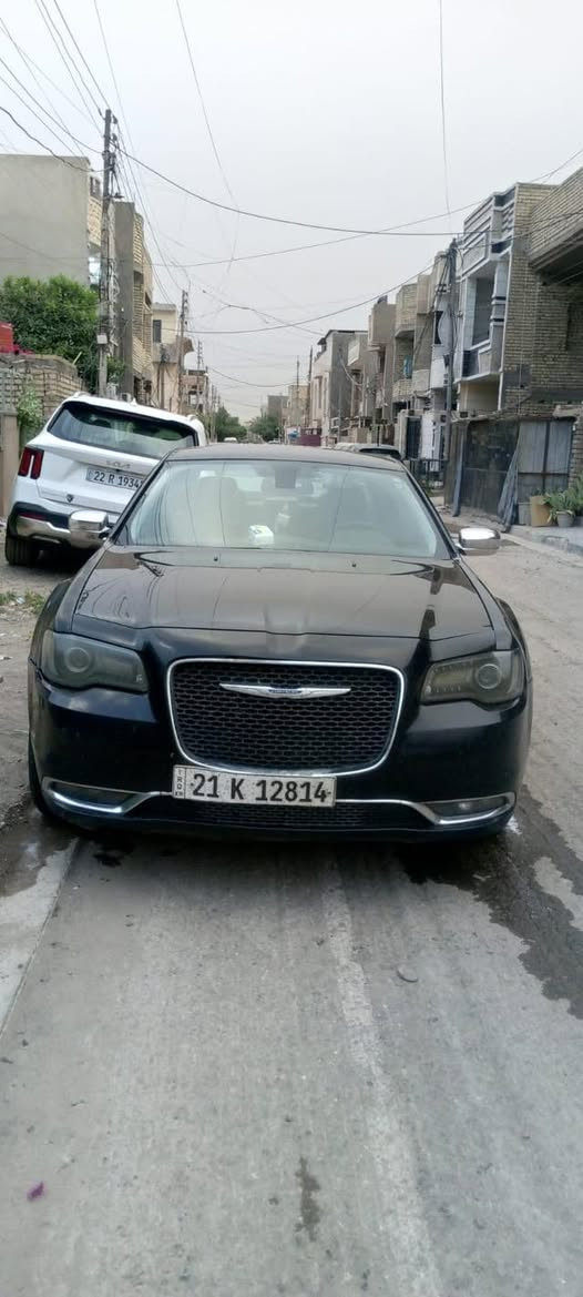 اوباما موديل 2018 
السيارة S فووول مواصفات 
مكينة كير خير من الله 
وارد امريكي حادثها موجود ويه الصور
والسونار مالتها موجود
مكان السيارة بغداد/ البياع
رقم صاحب السيارة:
0772 775 5709
اني مكلف بالنشر اتصل ع الرقم
