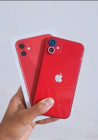 ايفون 11 عادي النسخة الامريكية  نموذج M بطارية 81  كلشي ما مبدل بي ولا...