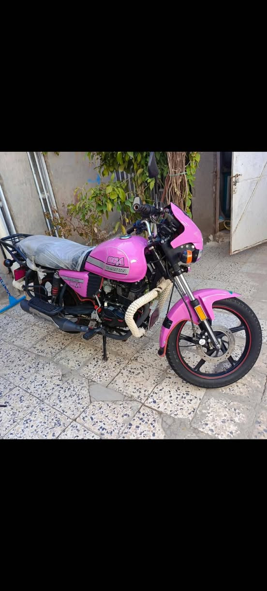 السلام عليكم
دايون كلاسك موديل 2023اوراق اصولي سويج سجينه كتابه الحمره مكينه ميتين دراجة نضيفه وحلوه ما متعوبه مكاني شطره بخدمته الشراي يتصل ***********
