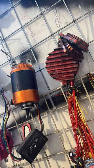 سلام عليكم تزويد للبيع جوه سوك  مكاني كريعات هذا***********
