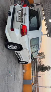 لاندكروزر • ٢٠٠٨ • ٢٥١٠٠٠ كم