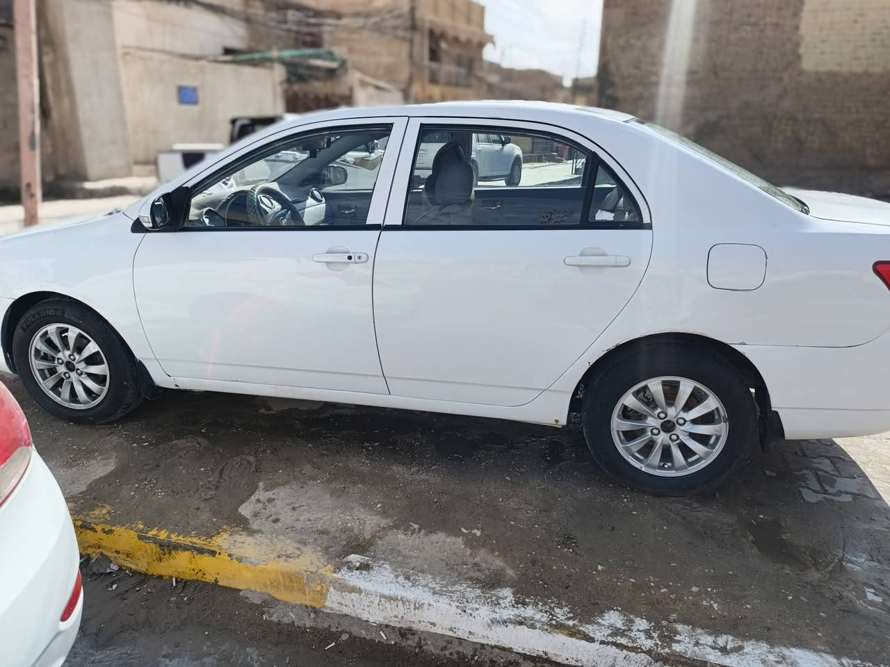 للبيع او المراوس  سلام عليكم ورحمة الله بي واي دي G3 اوتماتيك رقم كربلاء انكليزي سياره جاهزه حداديه كهربائيات كير مكينه بيه خيط تبخير مشط كل نقص مابيه تبريد عوزه فقط غاز شرط الفحص ترايه يخبل سياره حلوه مال جناي كشر بحاله جيده طخه بل جاملغ الخلفي جهت سايق ولجاملغ الأمامي جهة العبري وتكحيلات بسيطه سياره مكانه كربلاء خلف الامام الحر سعر 49 وبيه مجال بسييط ***********
