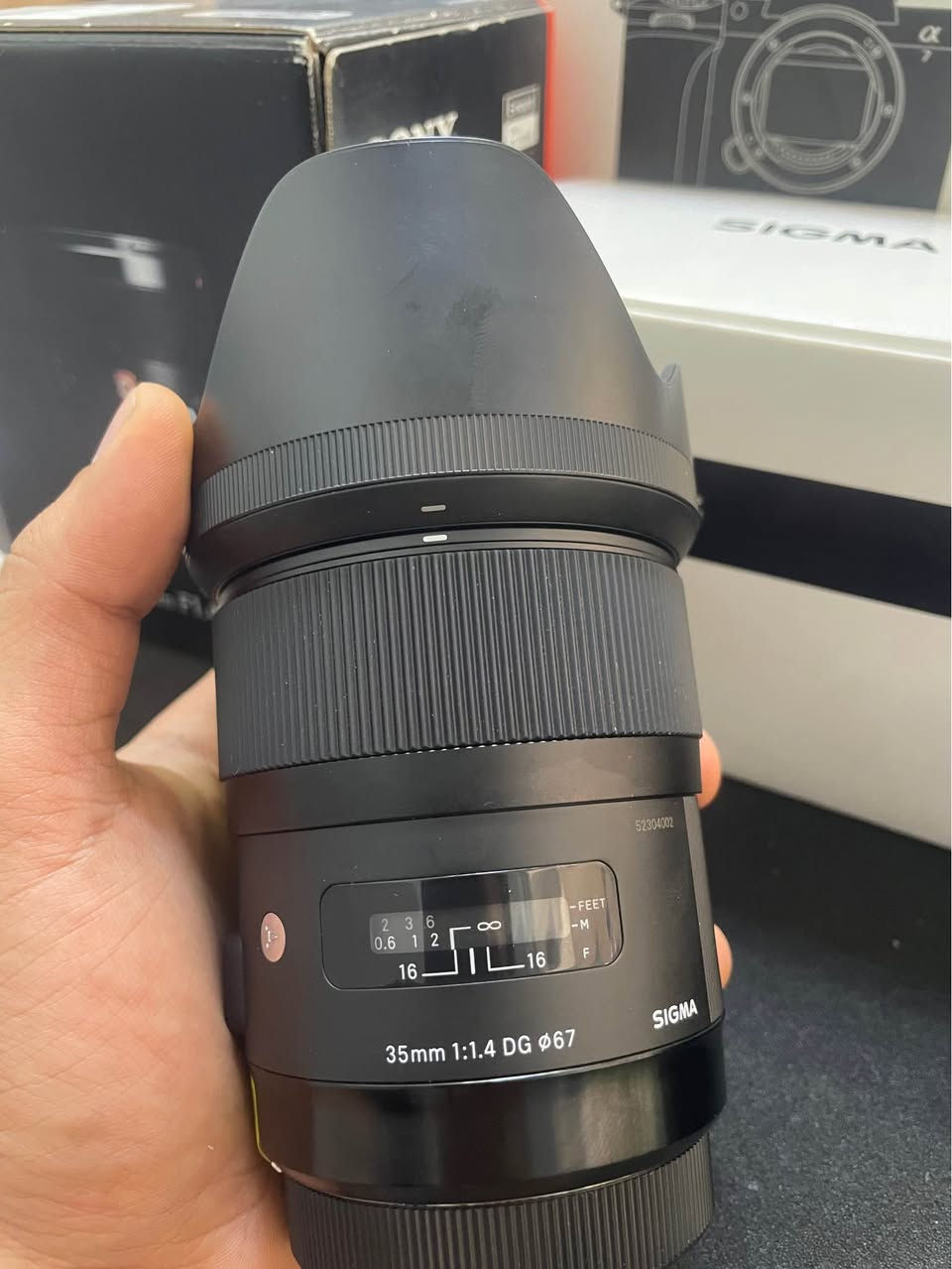 35mm sigma 1.4 
For canon 
معاه هود وكابات والبوكس 
ضمان3شهور  من محل خضر ستور 
تم الاستخدام مرة واحدة فقط – كأنه جديد
متوفر شحن جميع المحافظات 
متاح التقسيط عن طريق فيز المشتريات 
العنوان الزقازيق ميدان القوميه بجوار مطعم الزعيم
متاح البدل ب مستعمل 
للتواصل 
Khedr Store📷
01060915467📞☎️
https://maps.google.com/?q=30.590439,31.4989 الزقازيق, الشرقية


**إذا كنت صاحب هذا الإعلان وتريد حذفه لأي سبب، رجاءا أرسل رسالة إلى الدعم الفني**