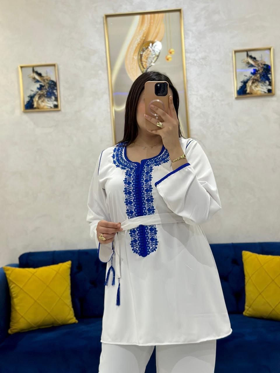 جبدور بالحزام مخدوم بالطرز او العقاد 
التوب:  كريب روزة 
القياس:  l xl xxl xxxl


**إذا كنت صاحب هذا الإعلان وتريد حذفه لأي سبب، رجاءا أرسل رسالة إلى الدعم الفني**