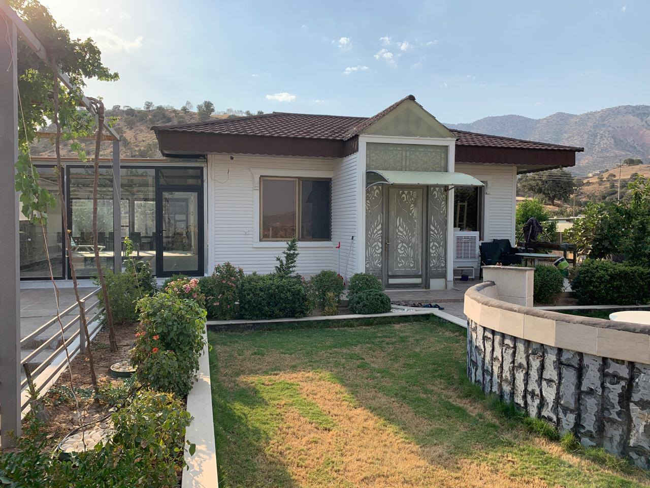 سلام عليكم 
متوفر مزرعه يبعد ٨ دقايق عن مركز دهوک
 ب سعر مناسب
بیها کهرب 24 ساعه مع نیت
للتواصل واتساب ***********
موثقه من تطبيق اجرلی
